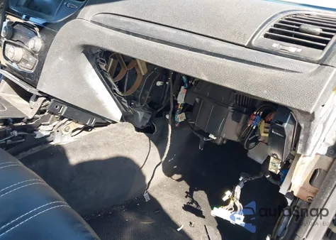 2015 Chrysler 300 300S z USA, uszkodzony, nr VIN 2C3CCABG7FH766790